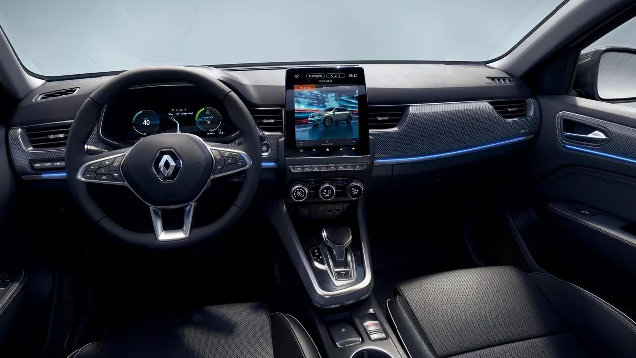 Renault Arkana cu ecran multimedia tactil, ecran de bord personalizabil digital, iluminare ambientala