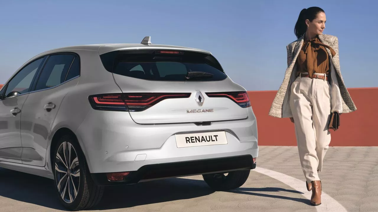 Renault Megane cu design exterior modern si urban